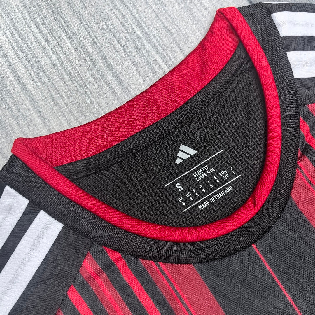 Eintracht Frankfurt 26/27 Home Football Shirt