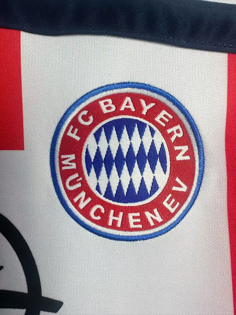 Bayern Munich 00/02 Away Football Shirt