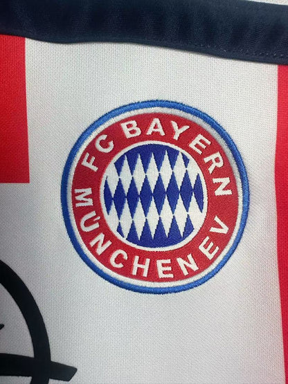 Bayern Munich 00/02 Away Football Shirt
