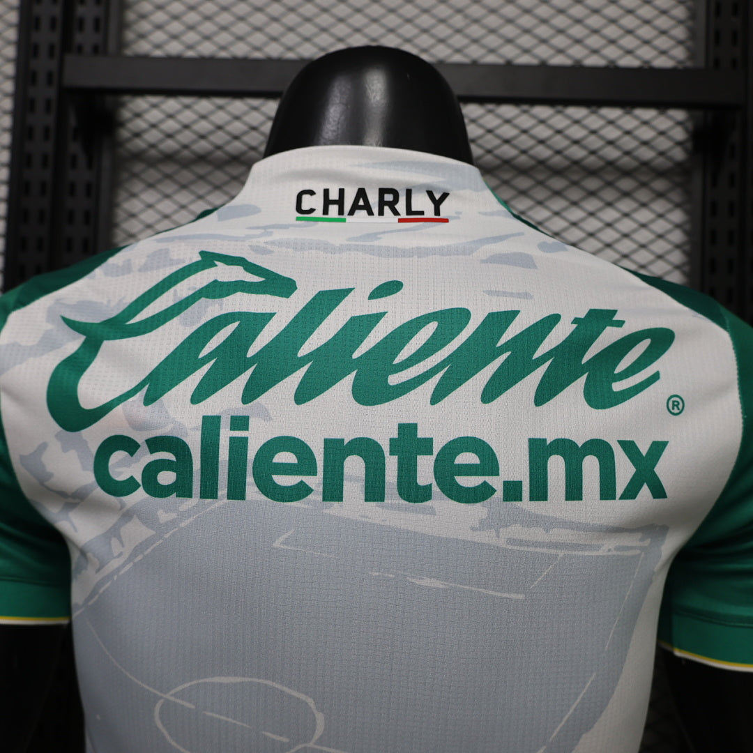León 26/27 Away White Football Shirt