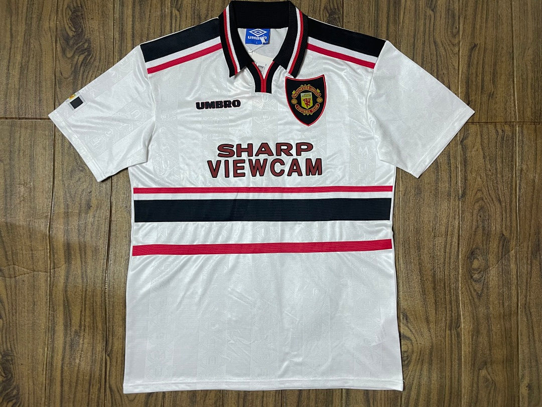 Manchester United 98/99 Away Football Shirt