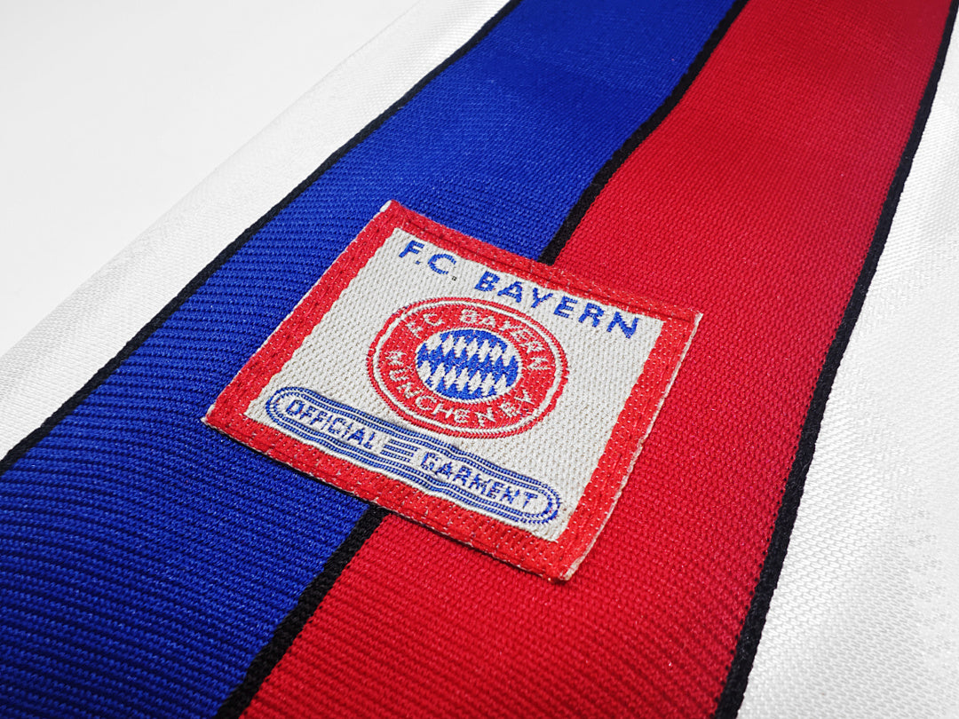 Retro Bayern Munich 96/98 Away Football Shirt