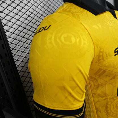 Wolverhampton Wanderers 25/26 Home Football Shirt
