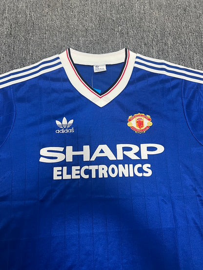 Manchester United 82/83 Away Football Shirt