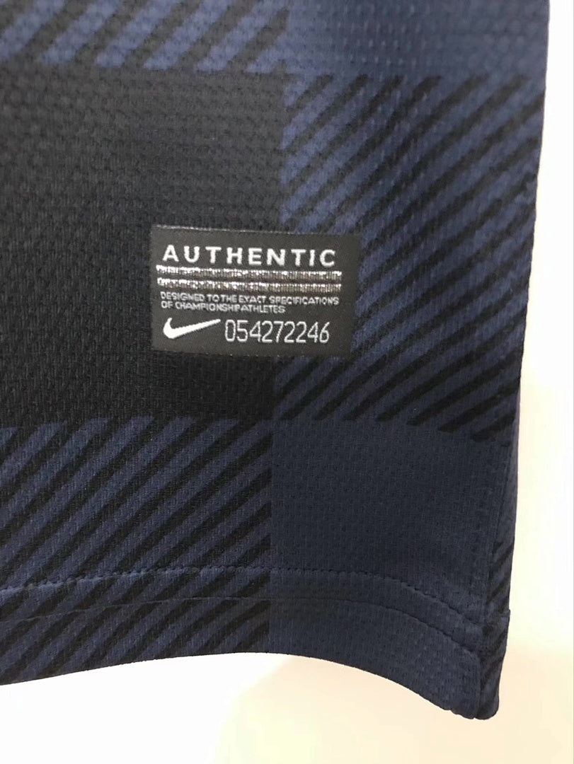 Manchester United 13/14 Black Football Shirt