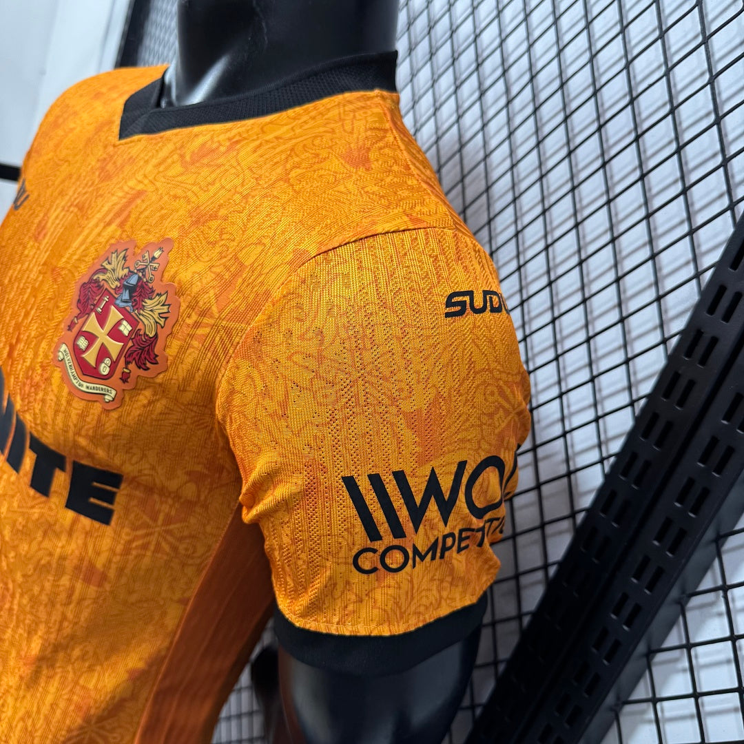 Wolverhampton Wanderers 26/27 Home Football Shirt