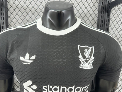 Liverpool 24/25 Goalkeeper Football Shirt