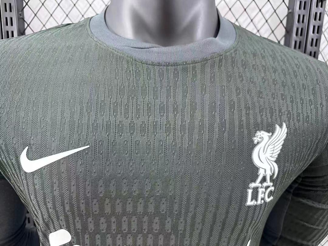 Liverpool 24/25 Long Sleeve Football Shirt