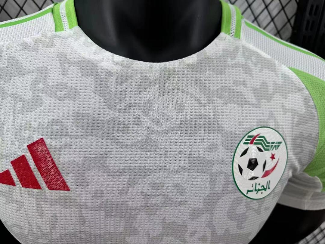 Algeria 24/25 Home Football Shirt