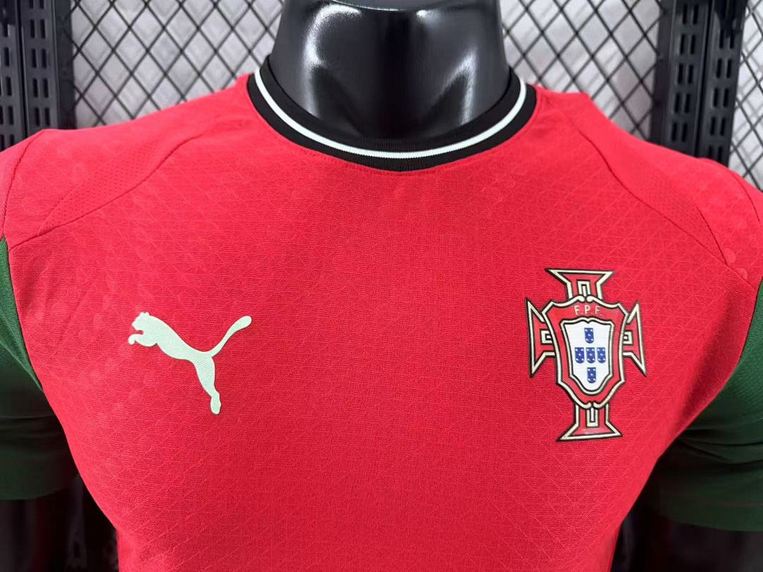 Women's Portugal 2025 Football Shirt