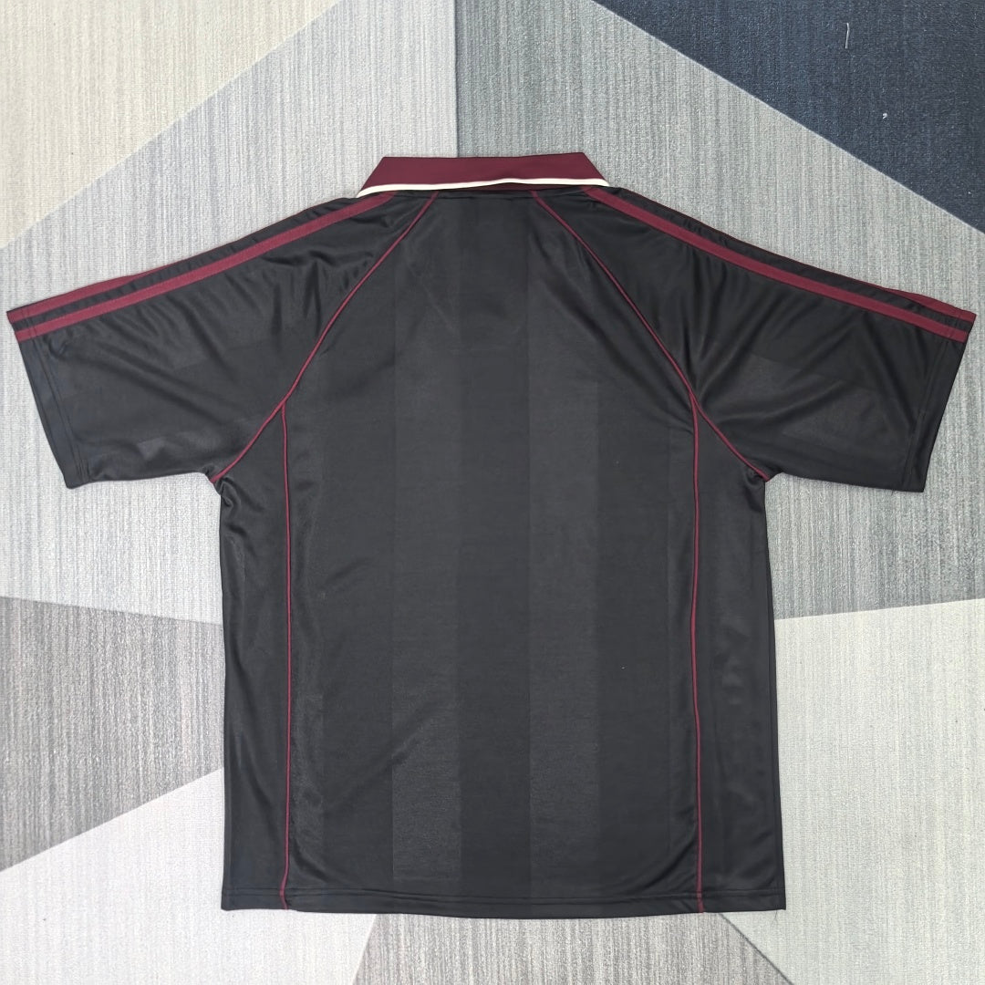 South Korea 26/27 Black Football Shirt