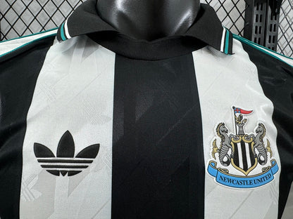 Retro Newcastle United 24/25 Long Sleeve Football Shirt